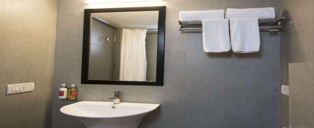 Oyo Townhouse 033 Siri Fort Nueva Delhi Habitación foto